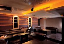 【制服店】星光大道酒店,大膽專屬SHOW場 【制服店】星光大道酒店,大膽專屬SHOW場